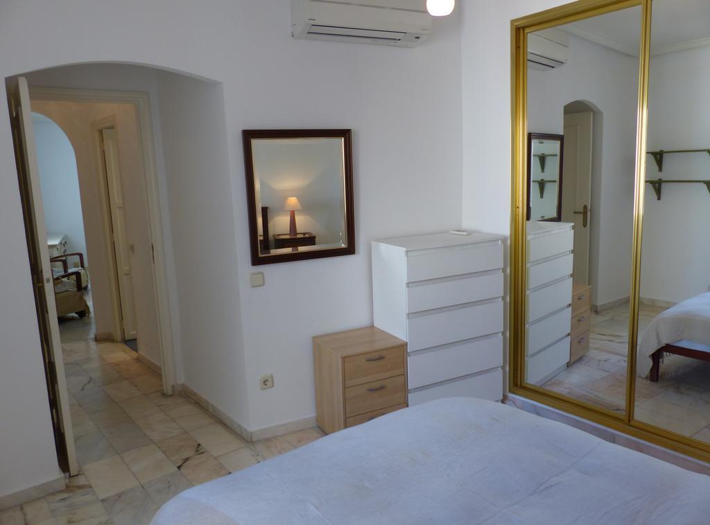 Gran Via Apartment Madrid Bilik gambar